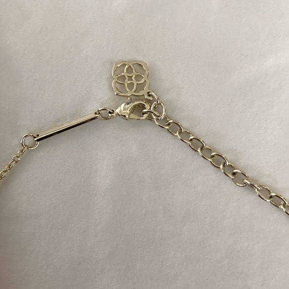 Kendra Scott Elisa Gold Pendant Necklace - Picture 3 of 4